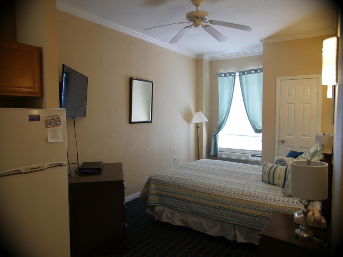 Athens Hotel & Suites Houston Exterior photo